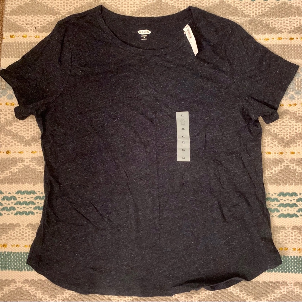 Old Navy staple tee in color navy BRAND NEW